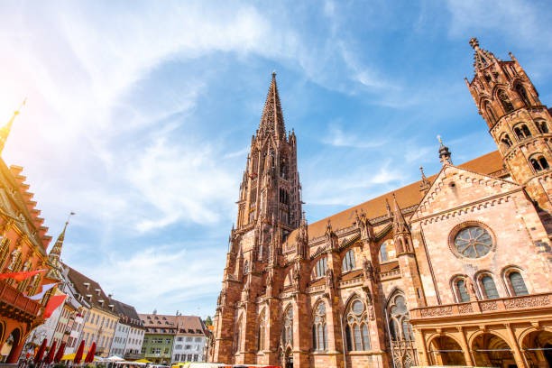 Freiburger Münster in Freiburg – bekanntes Wahrzeichen und Umgebung für 24-Stunden-Pflege im eigenen Zuhause
